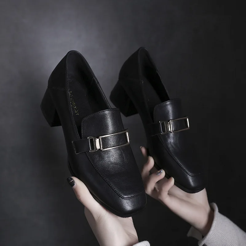 

Closed-toe Sandals Women's Summer 2019 New Style Versatile Low Heel Students Retro Straight-line Buckle Square Head Mary Jane Fa
