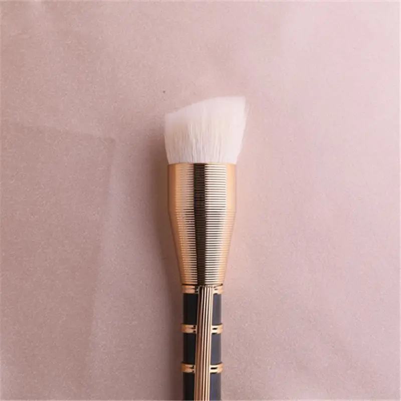 

Superior quality Gold handle Foundation Brush Bevel angle Foundation Brush Beginner Professional foundation fiber brush