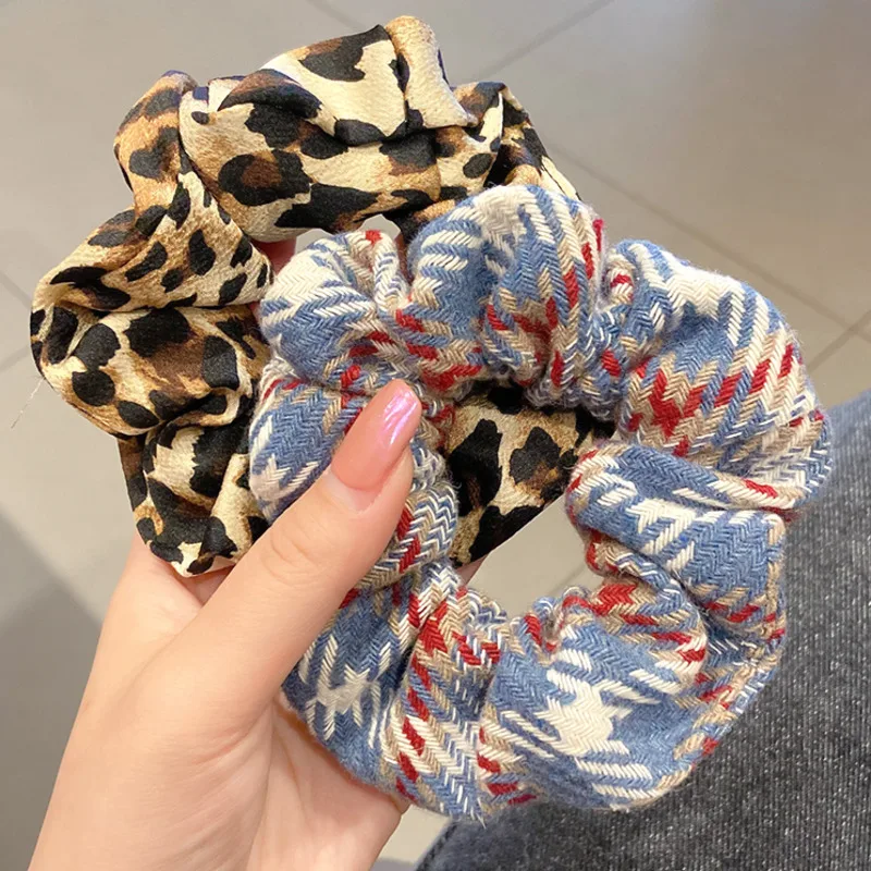 

DISCICI 2020 New Printed Blue Plaid Large Intestine Hair Rope Hairband For Women Ponytail Simple Fashion Hair Accessories OH1783
