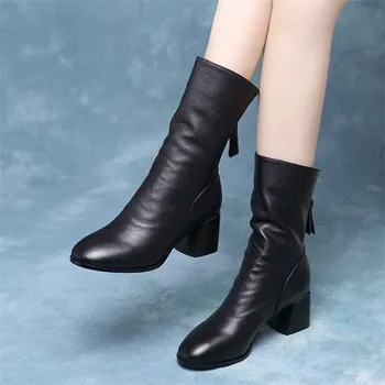 Women's Luxury Chelsea Boot Women Leather Boot Chunky Winter Shoe 2