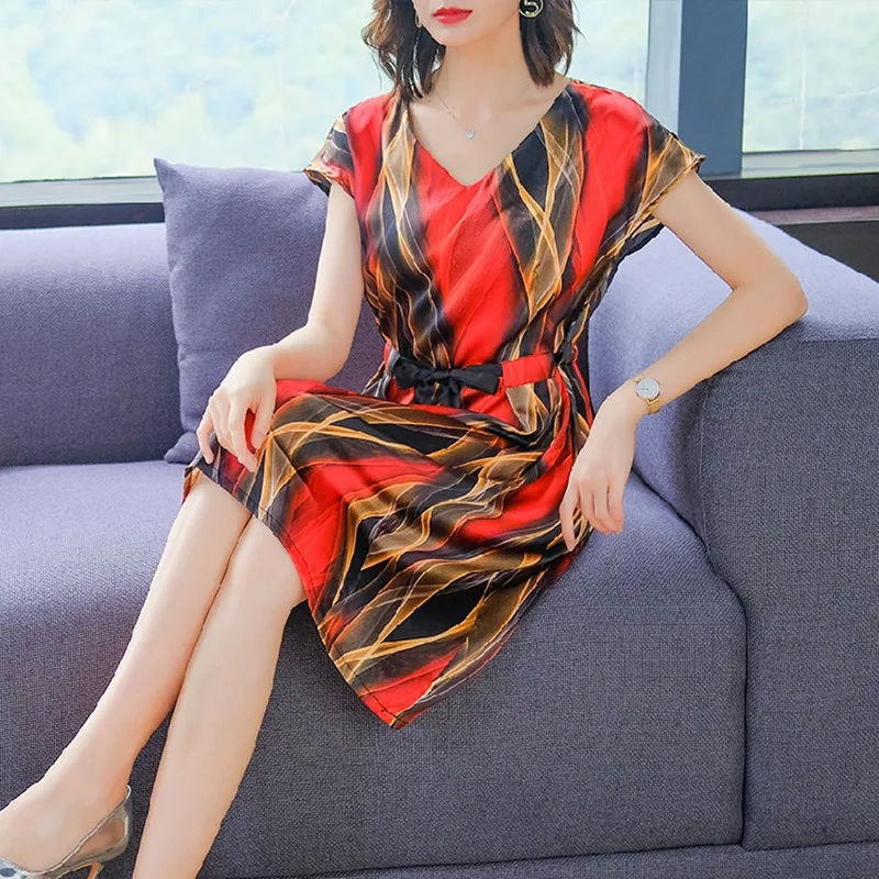

2020 Spring V-Neck Fashion Stripe Pumping Belt Mulberry Silk Dress M-3XL Elegant Short Sleeve Mini Dress Bodycon Party Vestidos