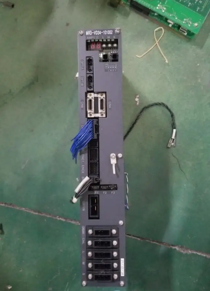 MR3 VD34 101002 используется в хорошем состоянии|Контроллер двигателя| |