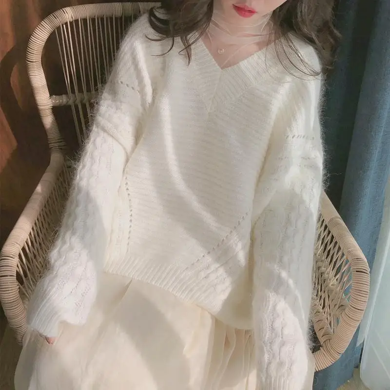 

2020 Short Sweater Female Autumn and Winter Long Sleeved Round Neck Pullover Knitted Warm Sweater Patchwork Cashmere G1873