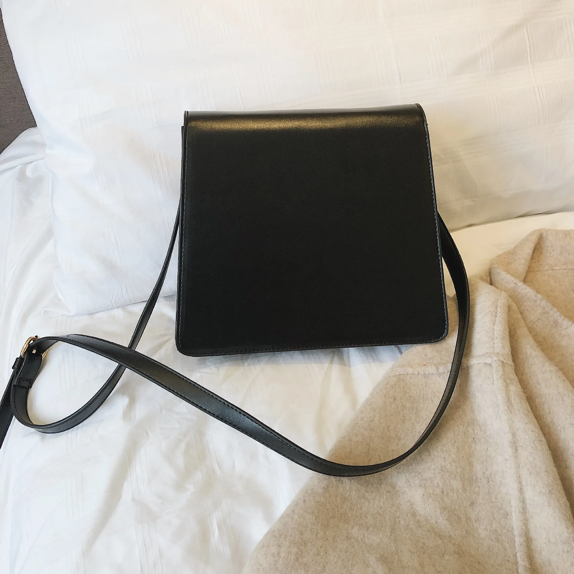 

Korean-style Simple 2019 New Style Square Sling Bag Lock Versatile Spring Online Celebrity Shoulder Women's Bag