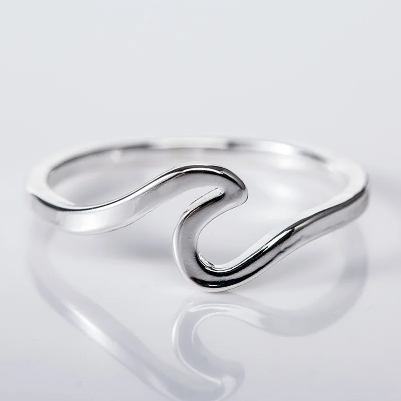 

Simplicity 3 Colors Wave Ring Men Women Stainless Steel Ring Creative Endless Ring Birthday Gift Beautiful Jewelry