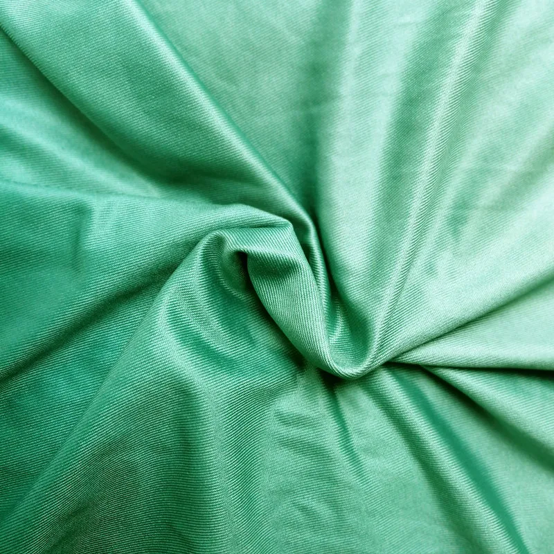 10674752089_1214073187