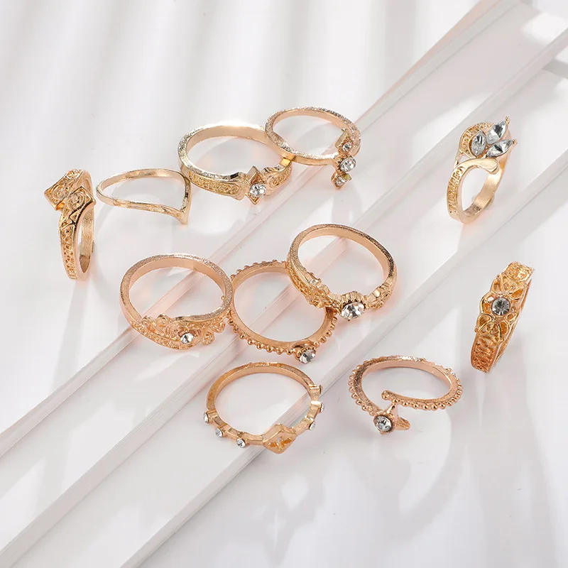 HuaTang Boho Rhinestone Rings for Women Gold Color Heart Carving Wave Crystal Knukle Wedding Rings Set Jewellery Anillos