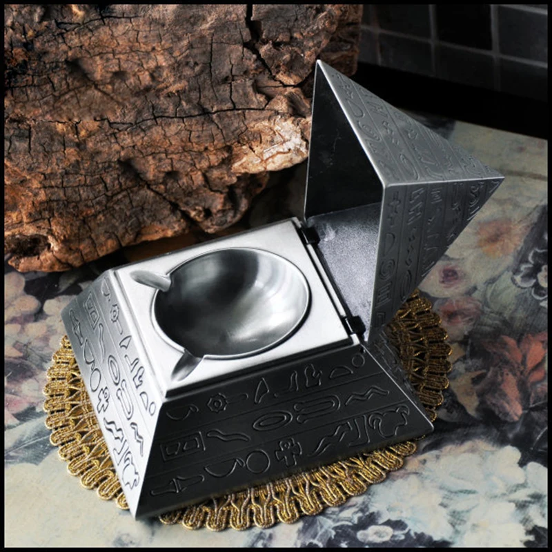 

Classical Gift Home Decorative Carving Creative Ash Tray Pyramid Ashtray Tin Alloy with Lids Cigarette Smokeless Cigar Ashtray