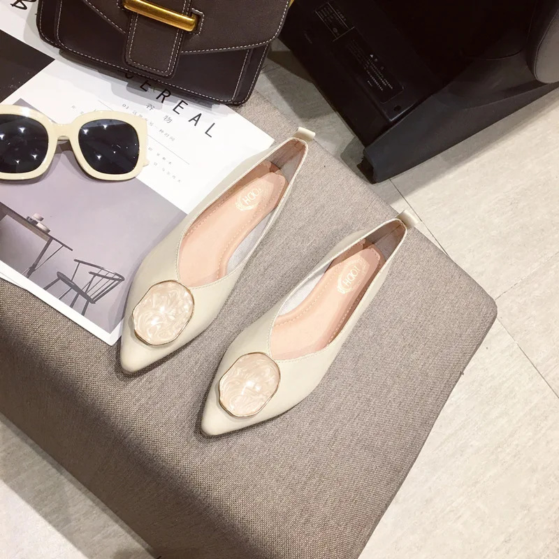 Autumn Spring Women Shoes New Low Heels Women Ladies Shoes Woman Flats Ballet Pointed Toe loafers Lady Boat Shoes For Women - Цвет: Бежевый