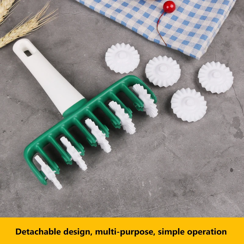 Dough Cutter Multifunction Kitchen Tool Roller Noodle Cutter PIzza Roller Plastic Noodle Knife Pasta Instant Tools pizza cutter pizza dough roller noodle cutter