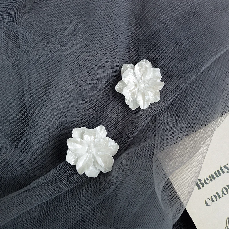 S925 иглы белые цветочные серьги милые серьги-гвоздики с эпоксидной смолой для женщин ювелирные изделия для девушек студенческие подарки