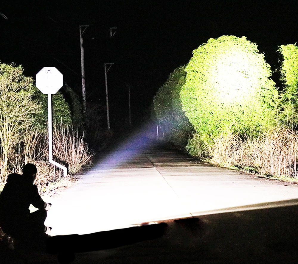 Lanterna com Bateria Tático à Prova Utilizado para a Aventura Super Bright Display d' Água Torch Zoom Telescópico Caça Xhp70.2 Led 22 High Quality Luzes e Iluminação