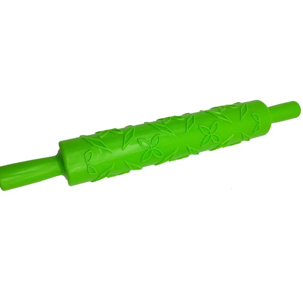 Pastic Non-Stick Fondant Rolling Pin Tool Portable Embossed Rolling Pin Heart Pattern Fondant Pastry Cake Decorating Tool