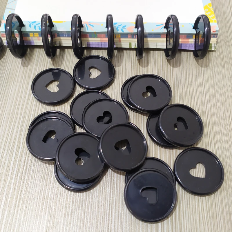 30 шт. белые переплетные диски в форме сердца пластиковые круглые кнопки для