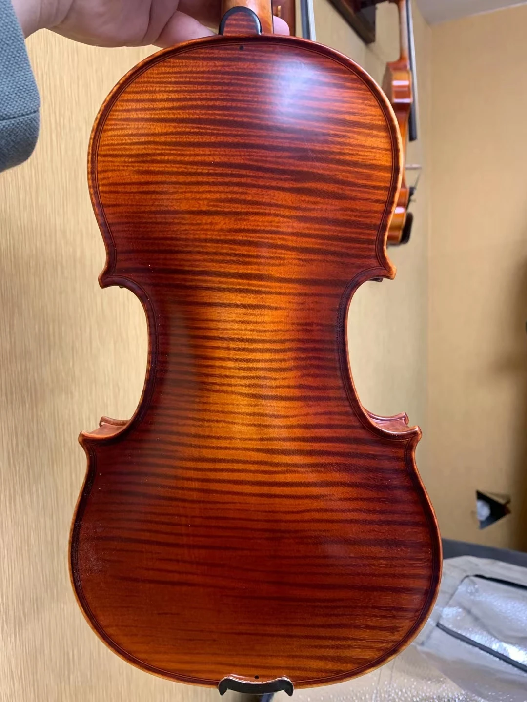 

Мощный тон! Скрипка из древесины в европейском стиле! 80 лет, клен 4/4 3/4 Stradivarius, скрипка, лучший тон! Чехол с бразильским бантом