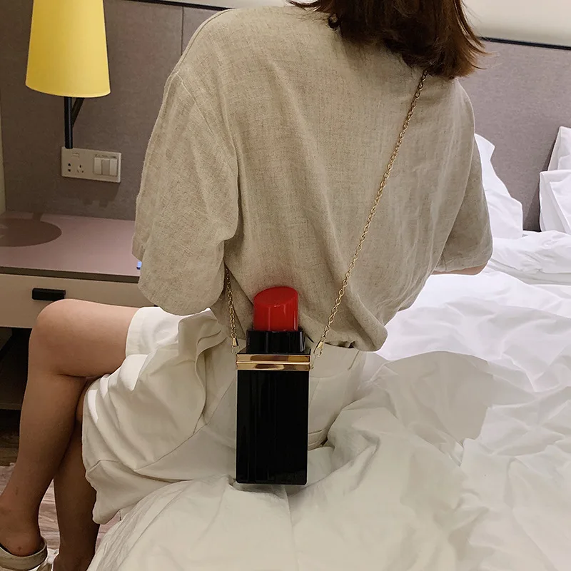 

Yang Qi lipstick lips hard shell woman's bag new 2019 personality chain box single shoulder slant