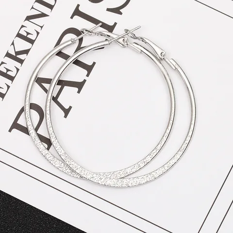 Fashion Distortion Interweave Twist Metal Circle Geometric Round Hoop Earrings for Women Accessories Retro Party Jewelry