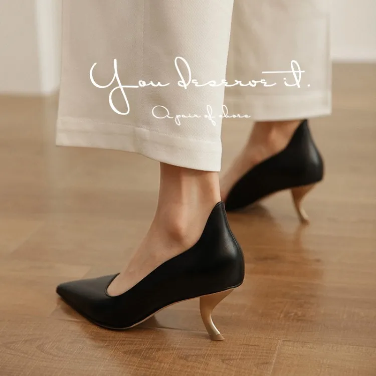 

Milan Catwalk Models WOMEN'S Shoes 2020 Spring New Style Leather Shoes Cowhide Pointed-Toe WOMEN'S Shoes Business Work Shoes