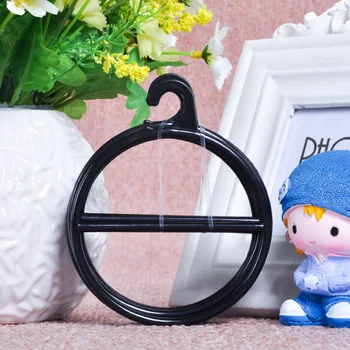 

Storage Rack Plastic Silk Scarf Hanger Round Ring Organizer Toroidal Circle Garment Belt Tie Towel Clothes Shelf Holder