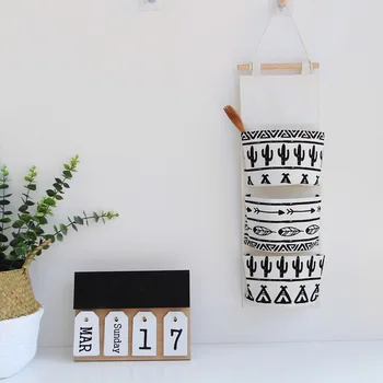 

Cotton Linen Hanging Storage Bag 3 Pockets Wall Mounted Wardrobe Hang Bag Cosmetic Toys Organizer for Bedroom Kitchen Bathroom