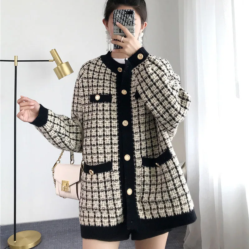 

2019 Autumn Loose Cardigans Sweater With Button Female Knitted Pocket Cardigans Fashion O-Neck Long Sleeve Knitting Outwear