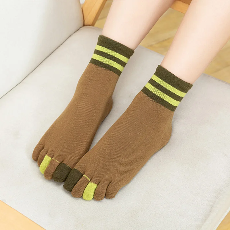 

Korean Style Short Socks with Fingers Women Lady Girls Striped Split Toe Socks Casual Harajuku Cotton Sock Young Female Fashions