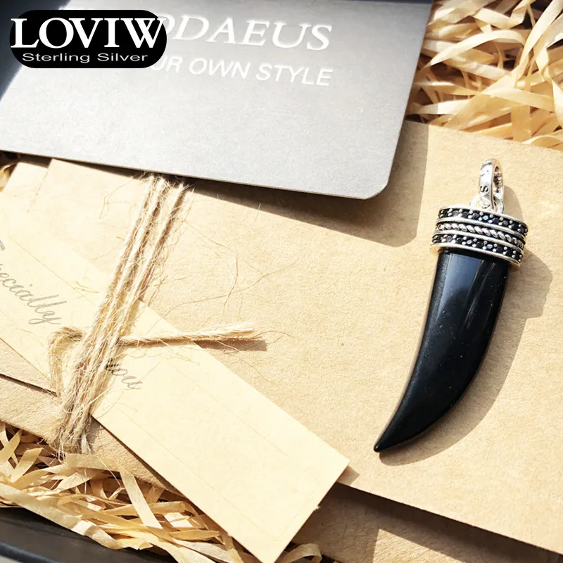 Кулон с черной пряжкой Украшенные фианитами зуба, Модные украшения Thomas SABOR Цепочки и ожерелья Аксессуары 925 пробы серебра, подарок для женщины, Для мужчин