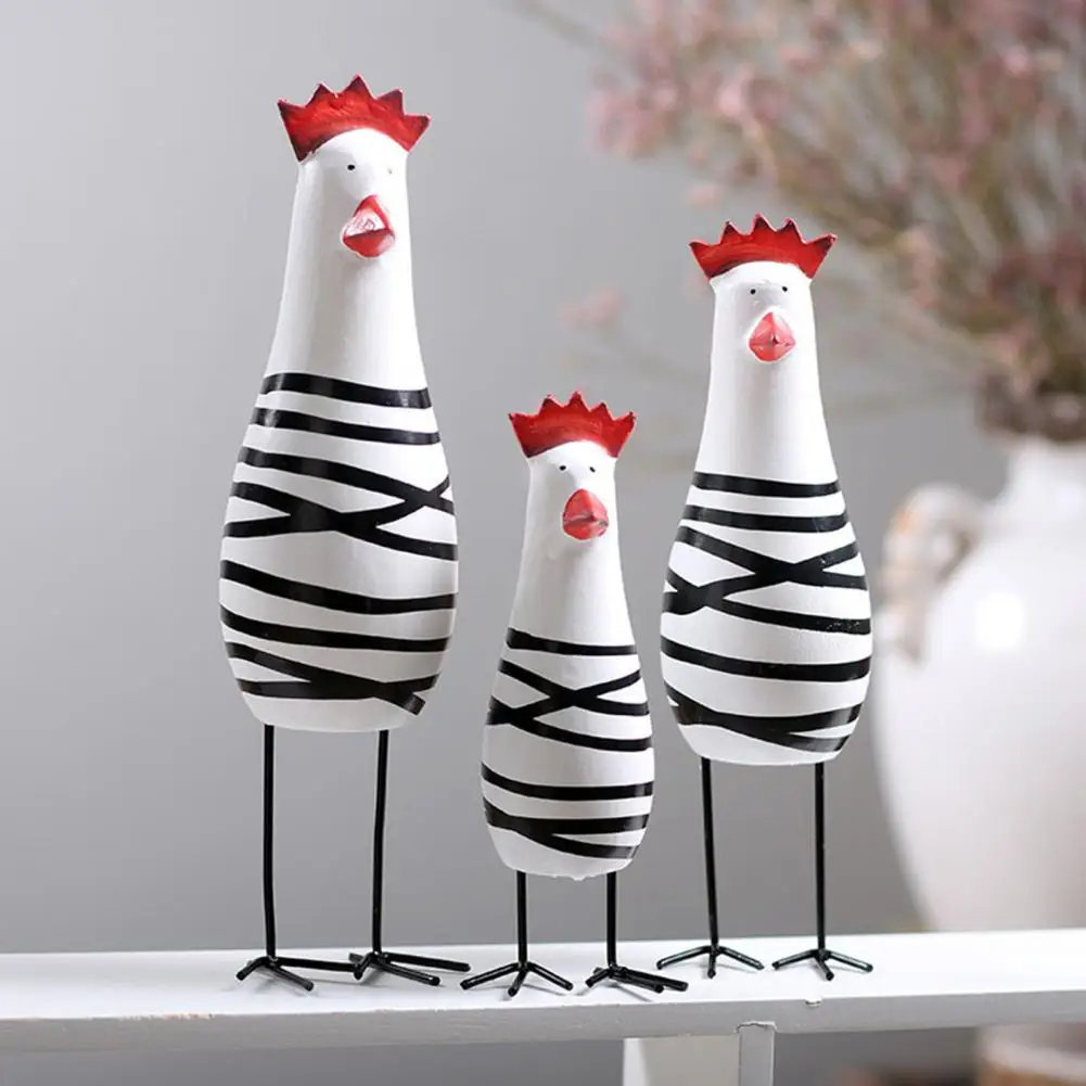 3Pcs/Set Painted Chicken Ornament Handmade Collectable Wood Showcase Carved Chicken Figurine Gifts