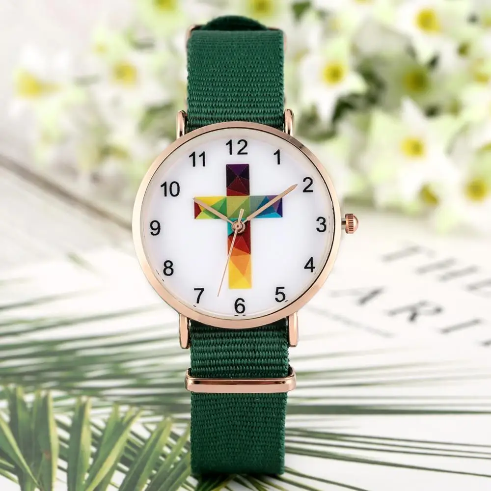 

Fashion Quartz Analog Watch for Women American Elements of the Heart/Colorful Cross Pattern Nylon Strap Watches for Ladies