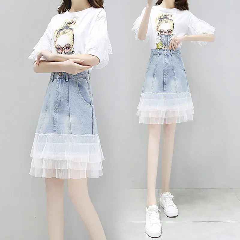 Женские костюмы из 2 предметов белая футболка с круглым вырезом и джинсовая