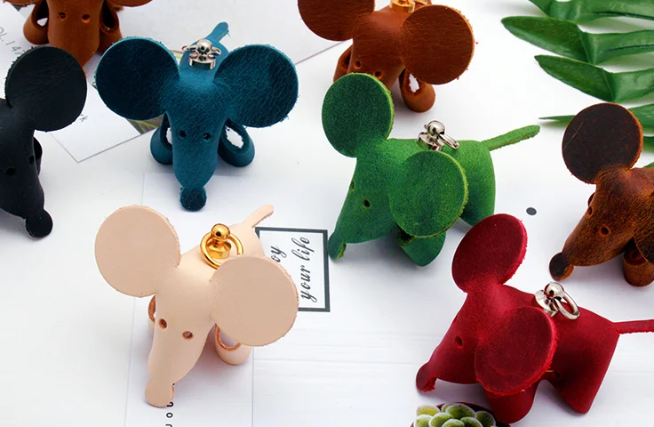 Leather DIY Craft Handmade leather DIY Cartoon mouse drawing PVC formwork