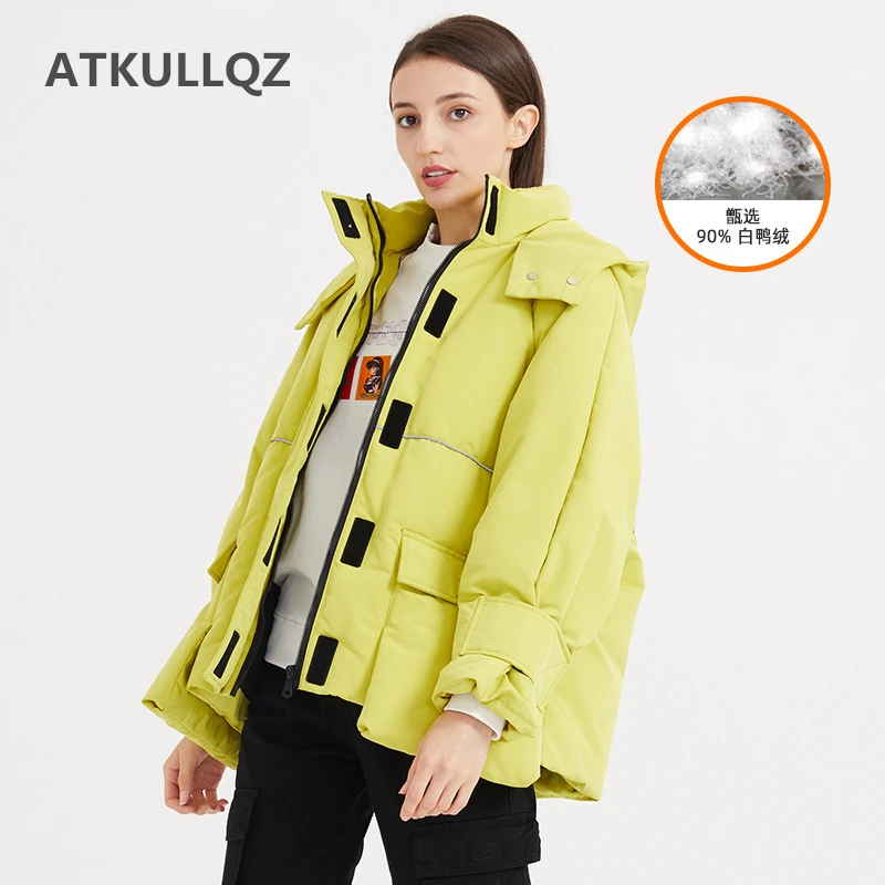 

High quality 2019 winter new hooded ladies down jacket fashion trend short paragraph red green casual loose thick women's jacket