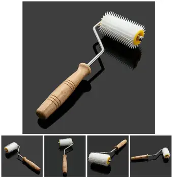 

Uncapping Needle Roller Wooden Handle Bee Honey Comb Extracting Tool Beekeeping Equipment JS22