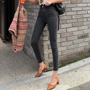 

2019 Korean version of the new autumn fashion wild high waist slim feet jeans