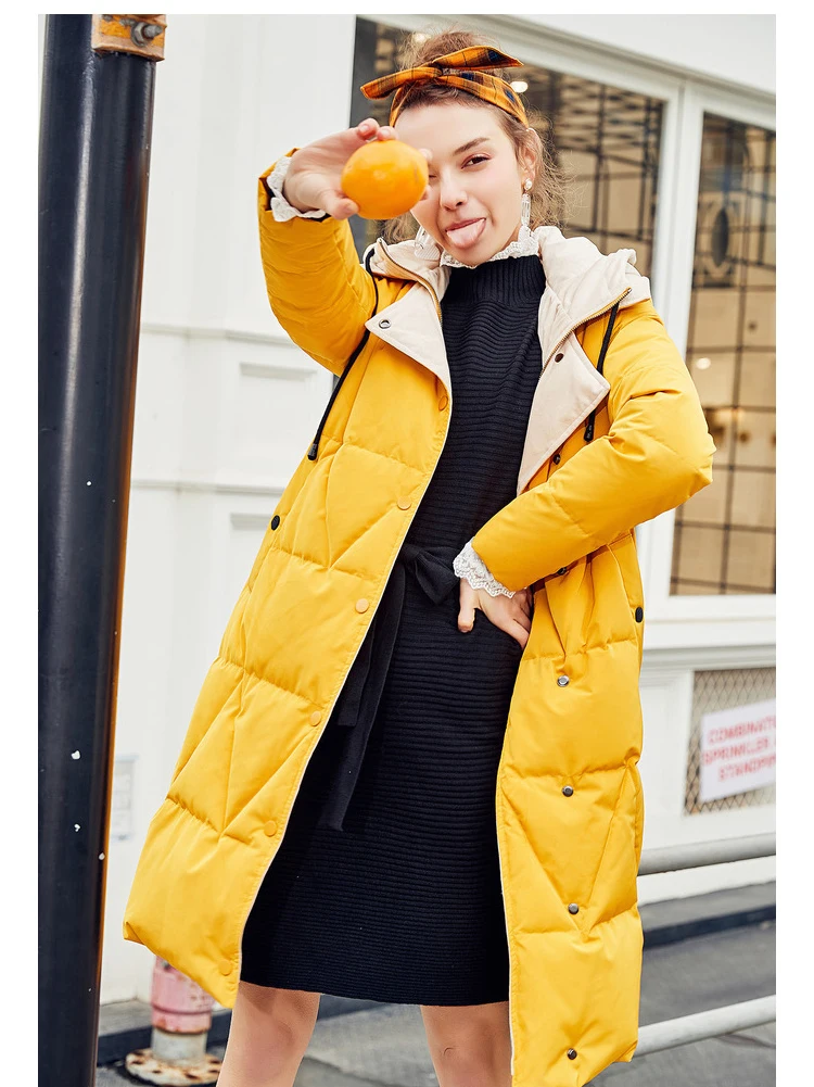 Высококачественная теплая зимняя тонкая Толстая куртка на утином пуху с капюшоном Женская парка новая желтая длинная куртка Женское пальто WM85