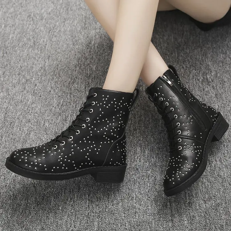 

2019 Europe And America New Style Side Zipper Chunky-Heel Rivet Short Boots Large Size Martin Boots