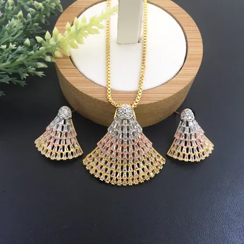 

Lanyika Fashion Jewelry Geometry Triangle Micro inlay Necklace with Earrings for Wedding Banquet Luxury Best Gift