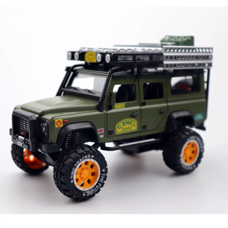 1:32 литая под давлением игрушечная машина SUV Высокая имитационная модель автомобиля со звуком съемное оборудование автомобиля для детского подарка - Цвет: Зеленый