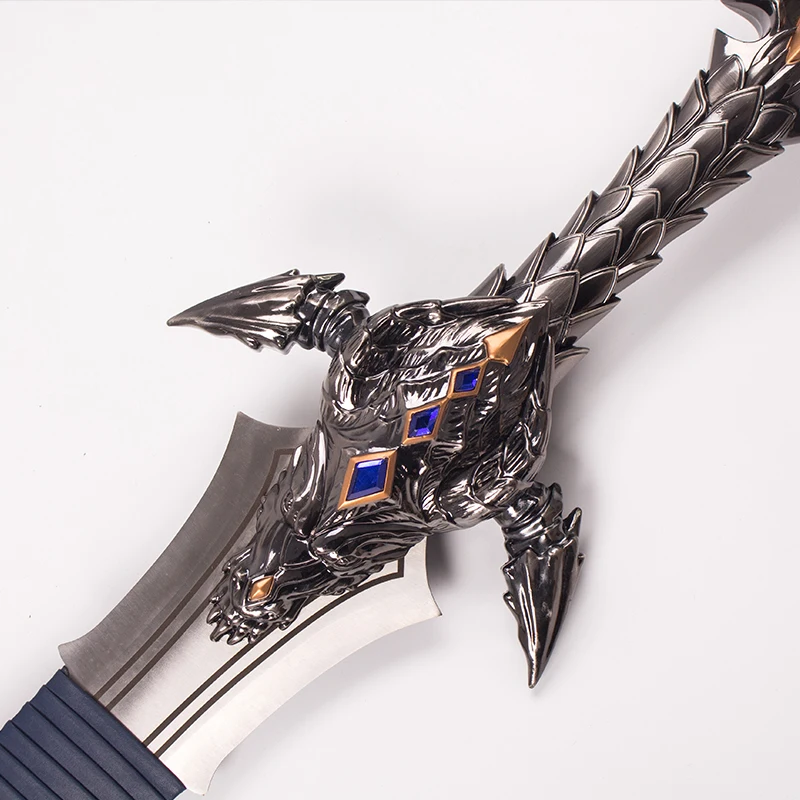 World of Warcraft movie Losa's sword dragon claws Len King sword storm wind city Not edged