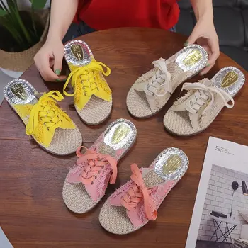 

2020 Summer Flats Cross-tied Slides Slipper Fashion Woman Leisure Footwear Sequined Cloth Bling Slides Beach Flip Flops Sandals