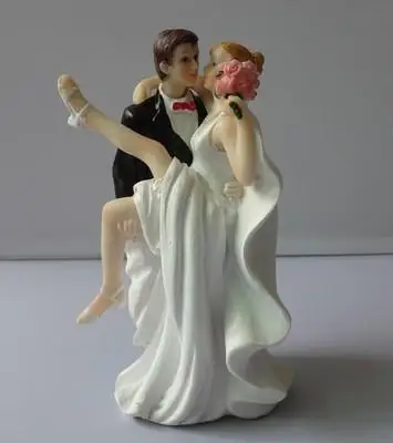 Счастливая принцесса объятия невесты и жениха свадебный торт Топпер украшения Статуэтка пары ремесло украшения для свадебного торта аксессуары - Цвет: style 10