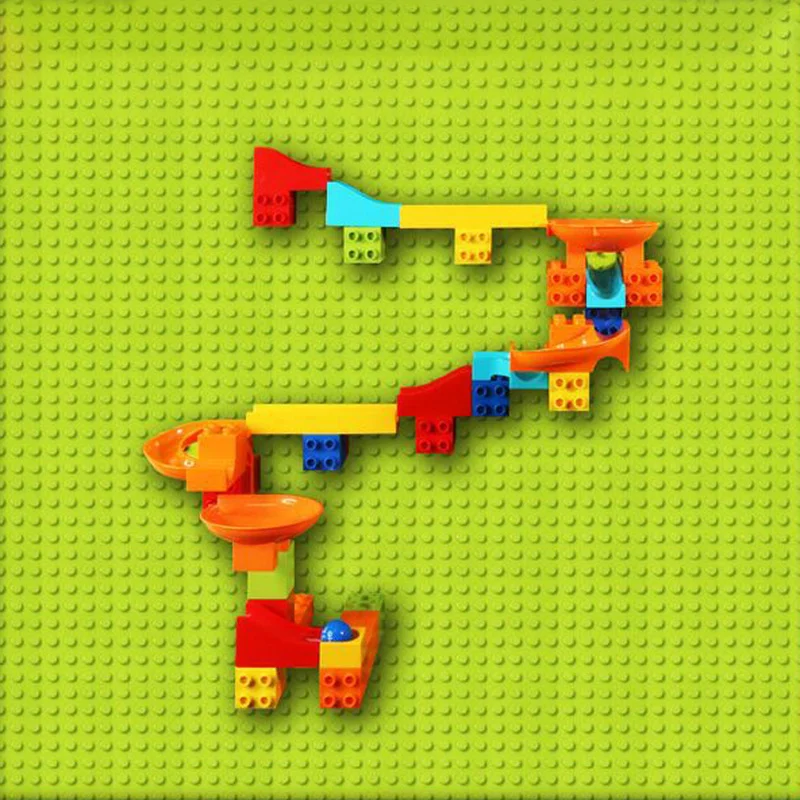 wall race track toy