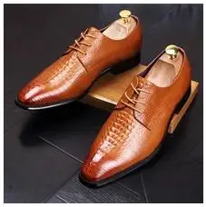 Мужская деловая кожаная обувь с золотым узором; Мужские модельные туфли на высоком каблуке; мужские официальные кожаные туфли; Туфли-оксфорды