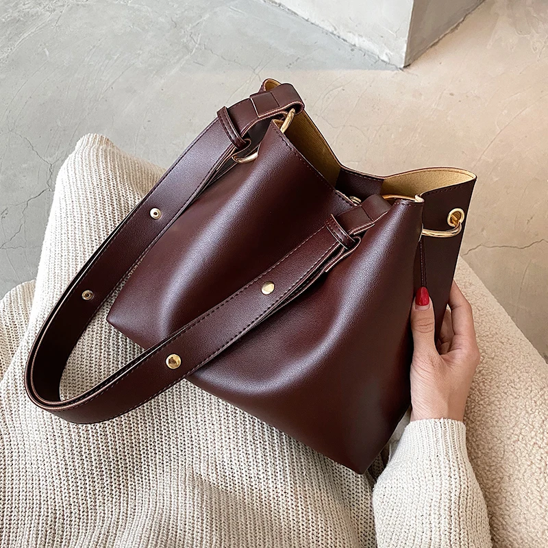 

New Large Capacity Bag Women's Bag New Fashion Simple Messenger Bag Internet Celebrity Versatile Bucket Bag Shoulder Bags Small
