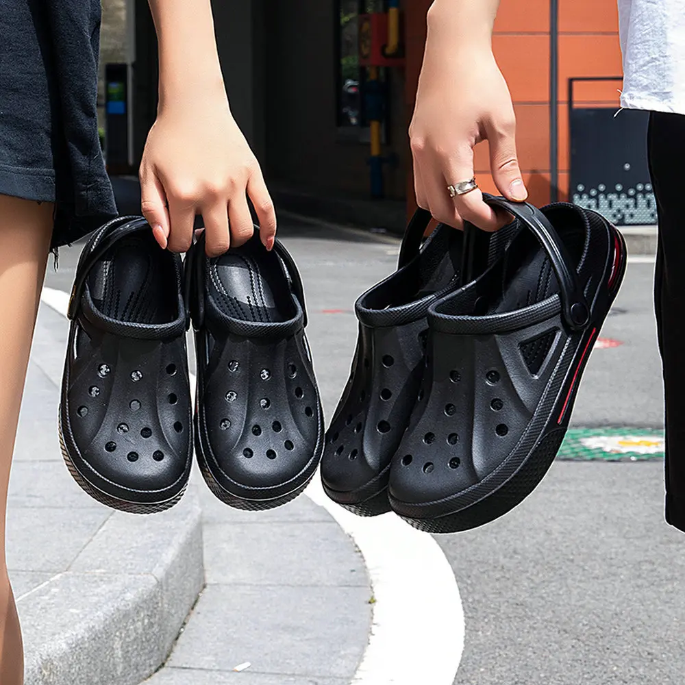 Airavata 2021 New Crocks Sandals Hole Shoes Couple Clogs Slippers Summer Mens Womens Beach Flat Hollow Out Smiling Face Buckle