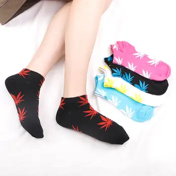 

Fashion New Arrival Men Socks Colorful Breathable Socks Maple Leaf Comfortable Cotton Short Socks Harajuku Gifts for Men