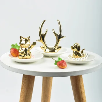 

Nordic Creative Figurine Ceramics Modern Golden Personality Miniature Animals Model Decoracao Para Casa Home Table Decor DA60XBJ