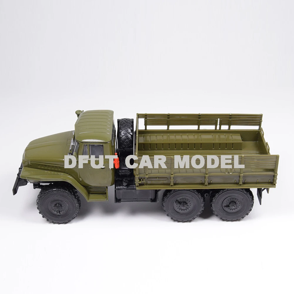 

diecast 1:43 Alloy Pull Back Toy Ural-375D Car Model Of Children's Toy Cars Original Authorized Authentic Kids Toys