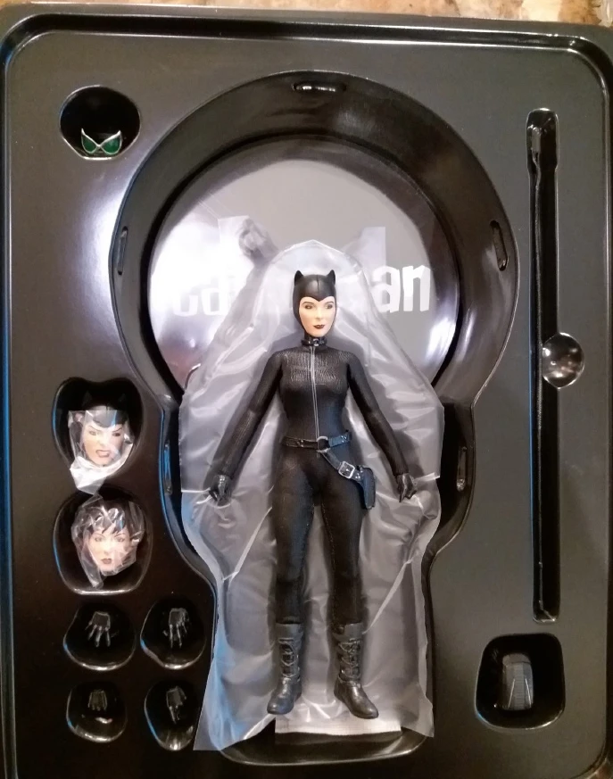 Mezco 76820 1/12 Catwoman Коллекционная фигурка для фанатов праздничный подарок