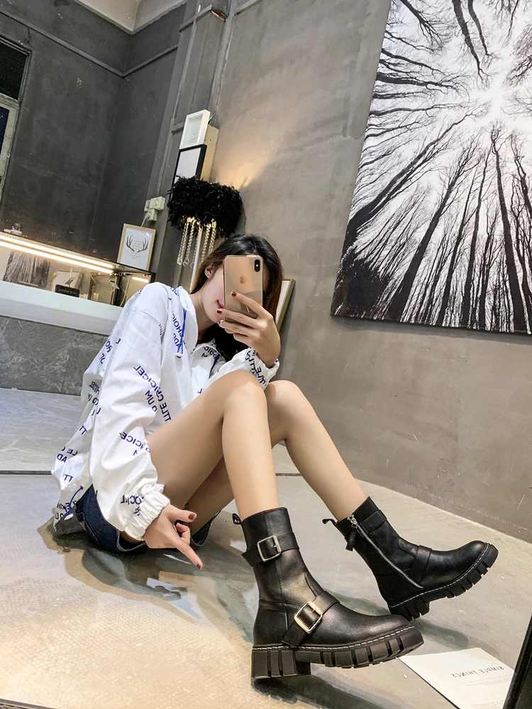 Ботинки; кожаная женская обувь; модные ботинки на молнии с пряжкой; chaussures femme; зимняя женская обувь с круглым носком; обувь на среднем каблуке